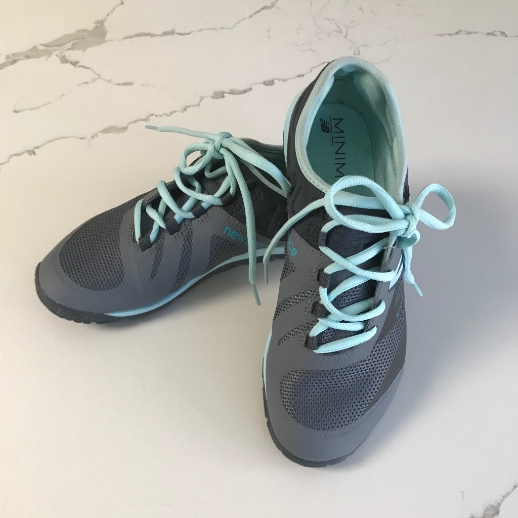 Nb New Balance Minimus Women’s 7.5 Grey Walking / Running Shoe